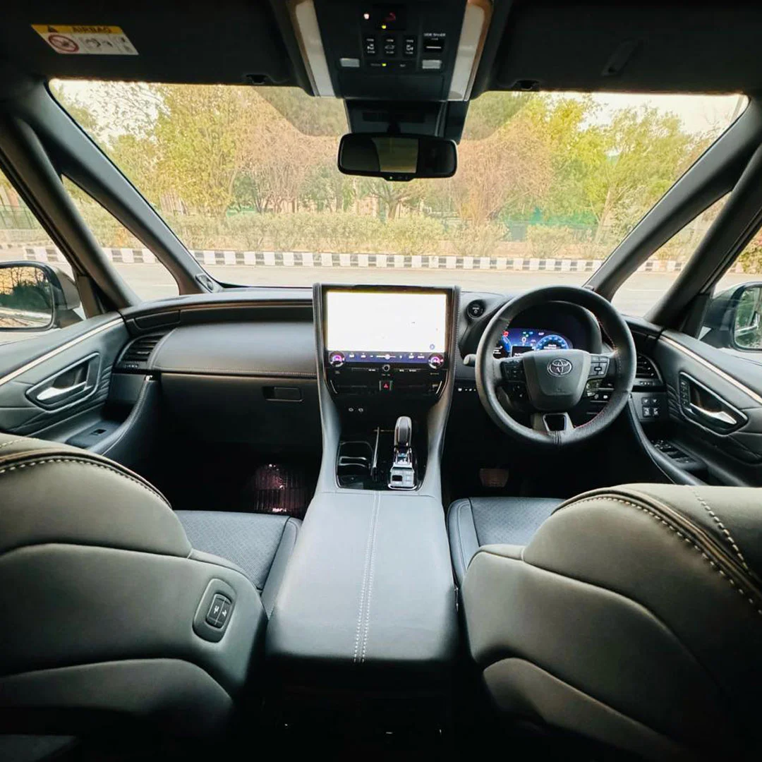 Toyota Vellfire on Rent