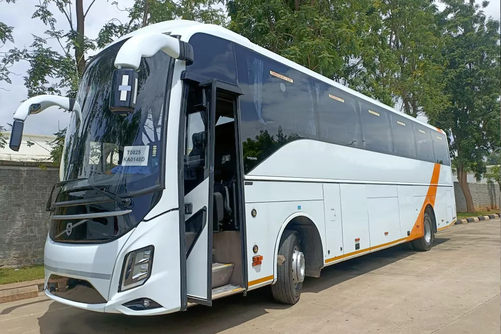 Volvo Bus on Rent
