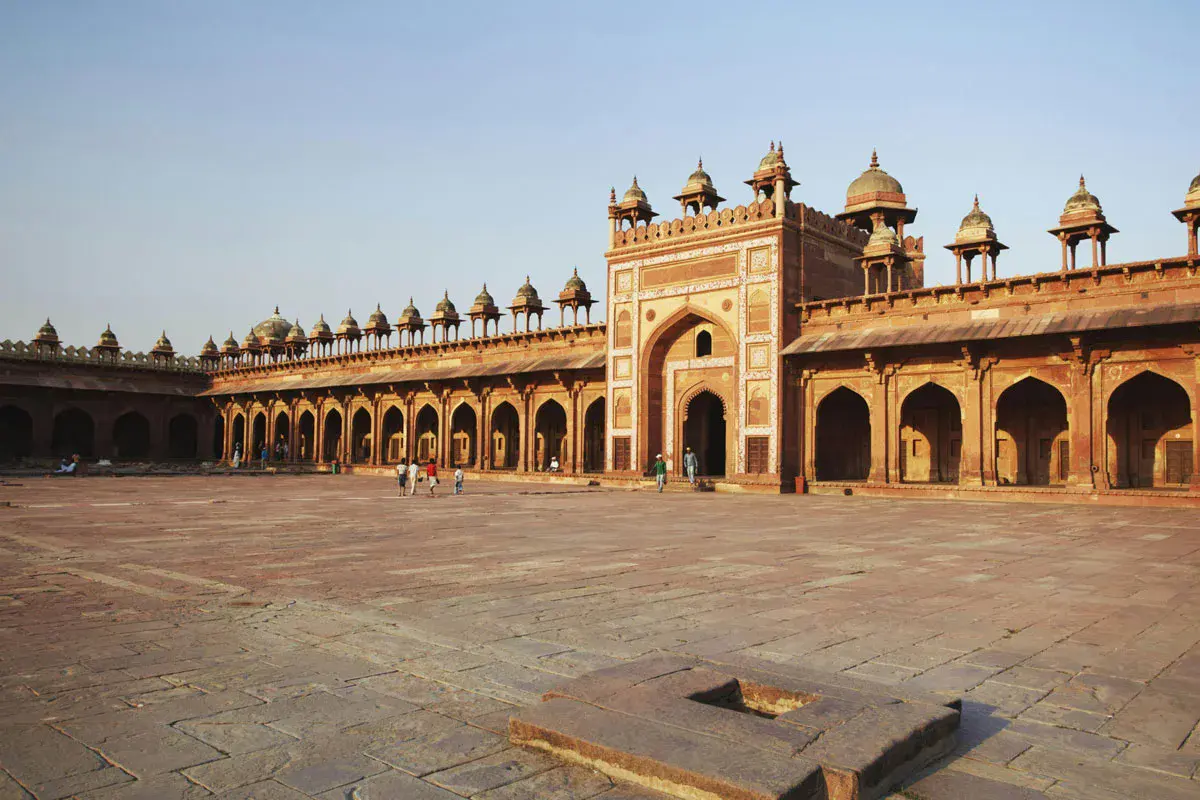 Fatehpur Sikri Tour