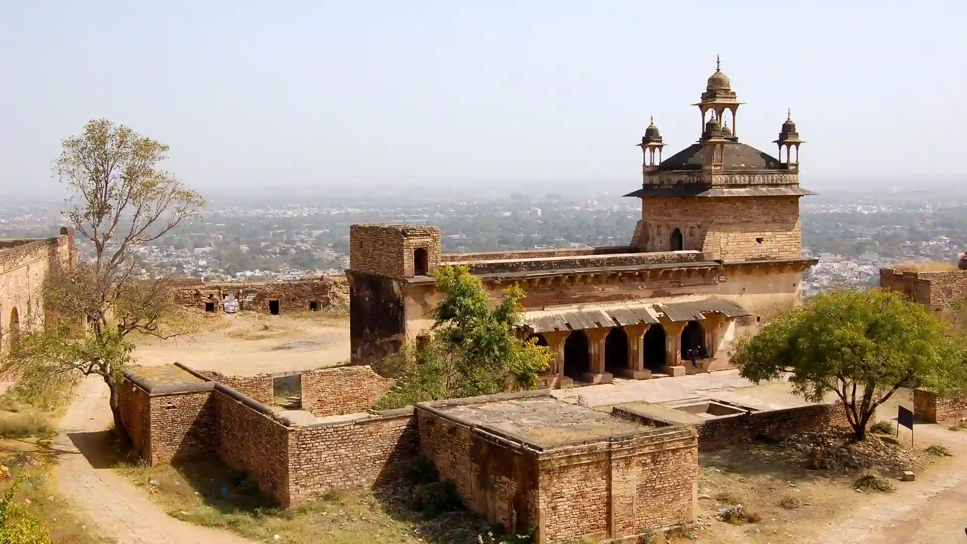 Gujari Mahal Tour Hire