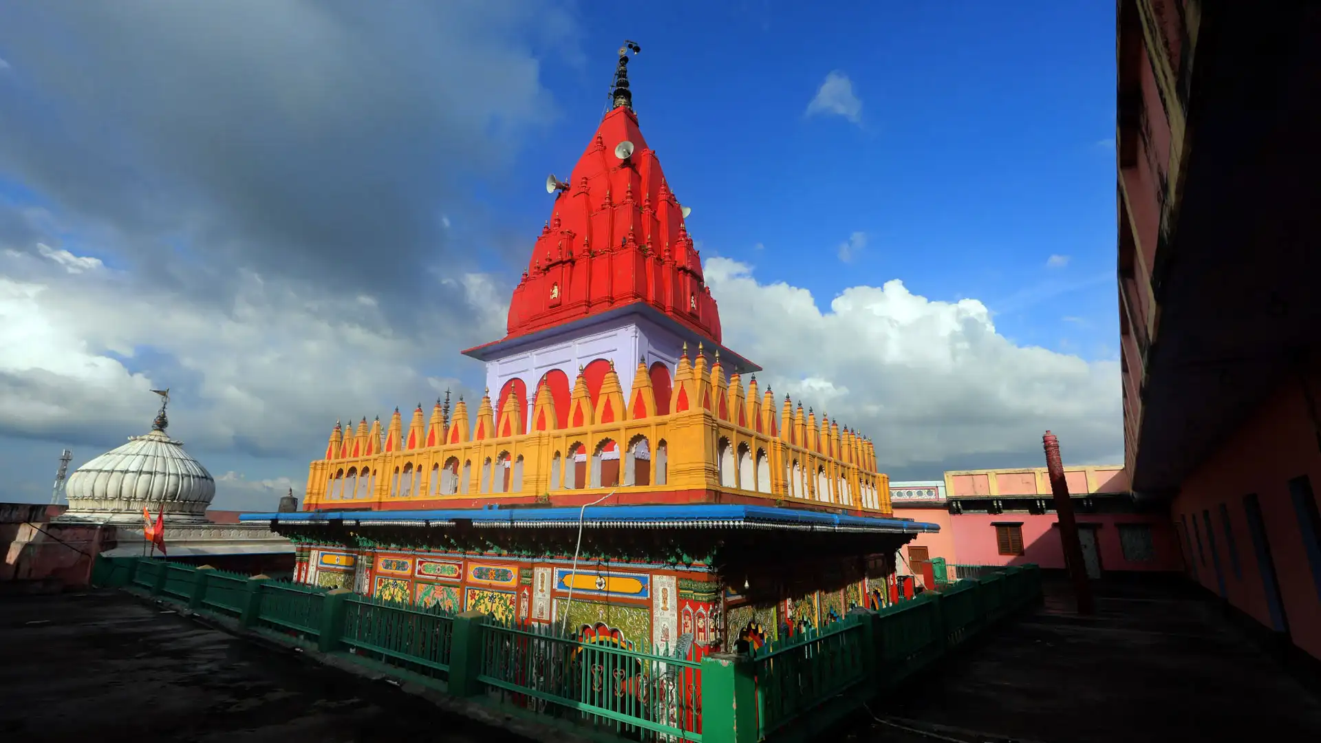 Hanuman Garhi Mandir Tour Hire