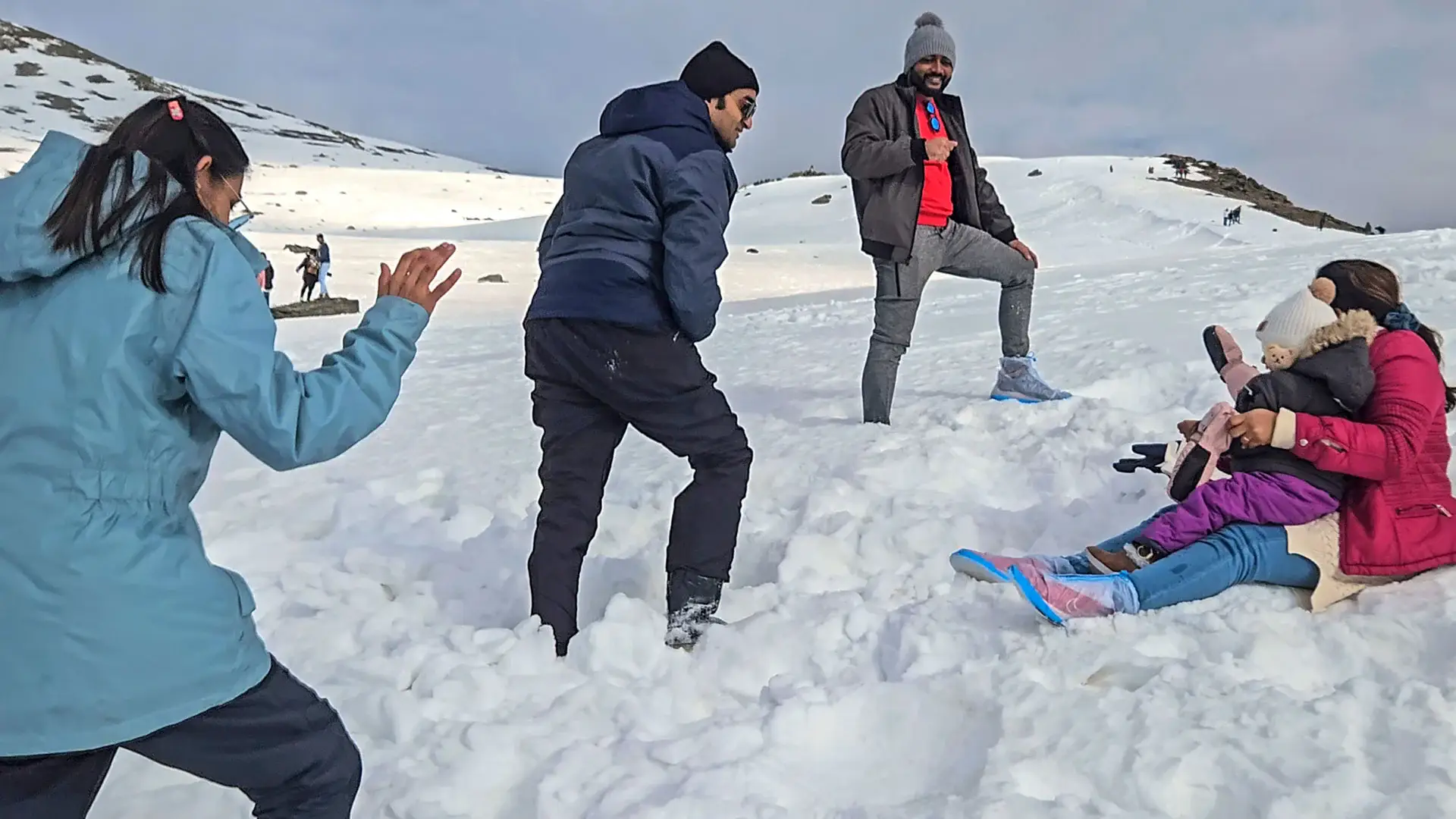 Jammu Kashmir Tour Hire