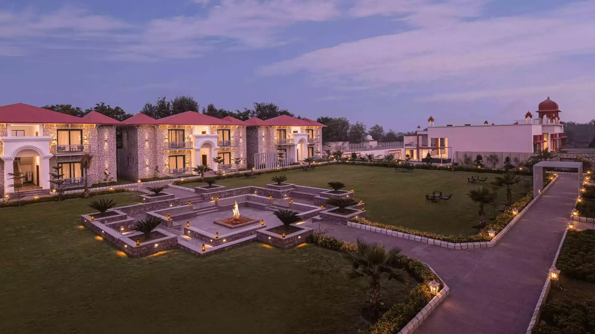 Jogi Mahal Tour Hire