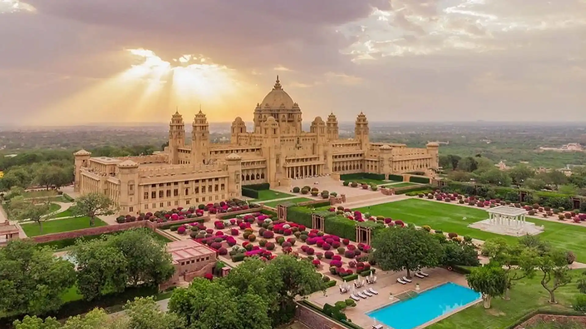 Umaid Bhawan Tour Hire